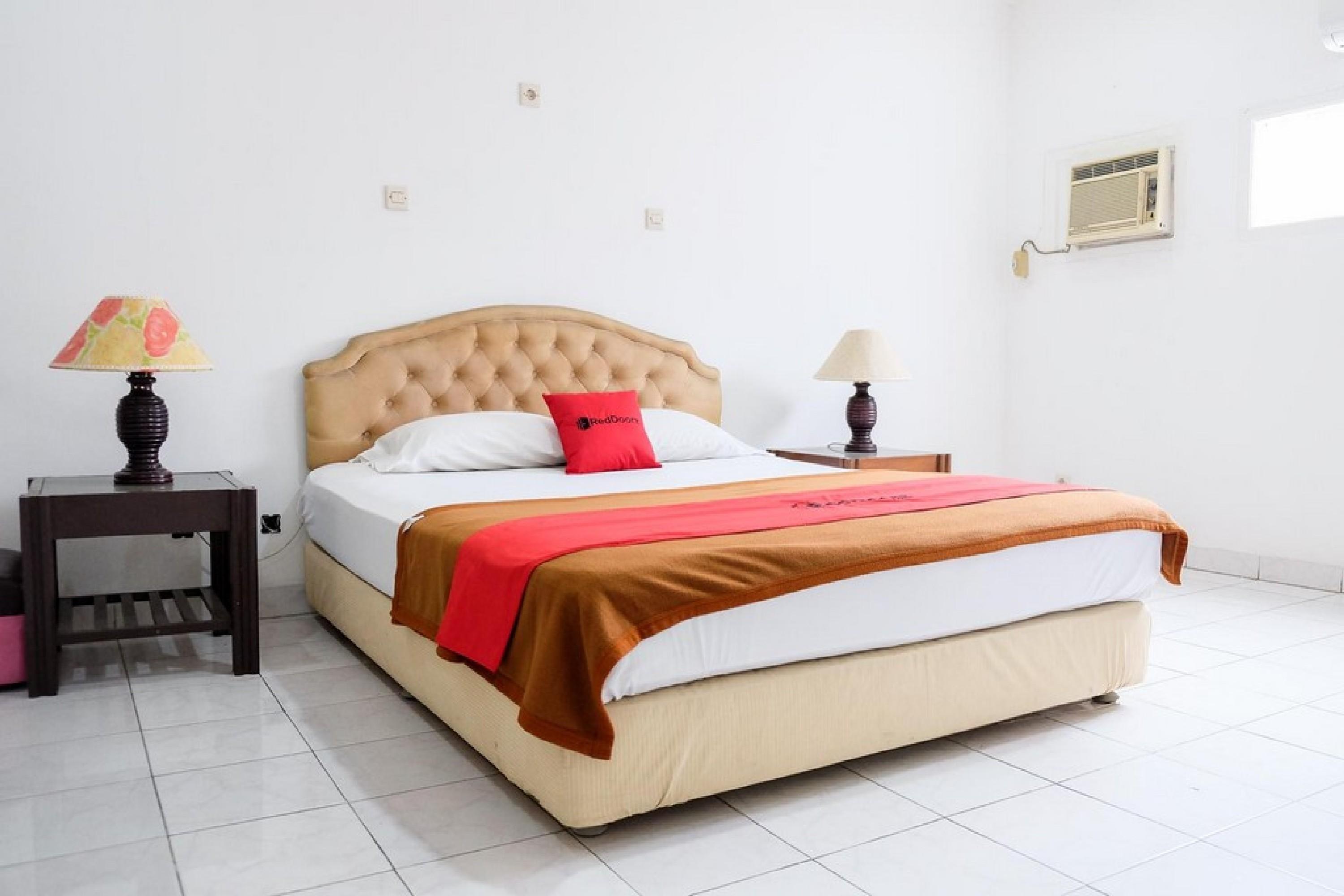 Reddoorz Plus Near Jalan Baru Богор Экстерьер фото