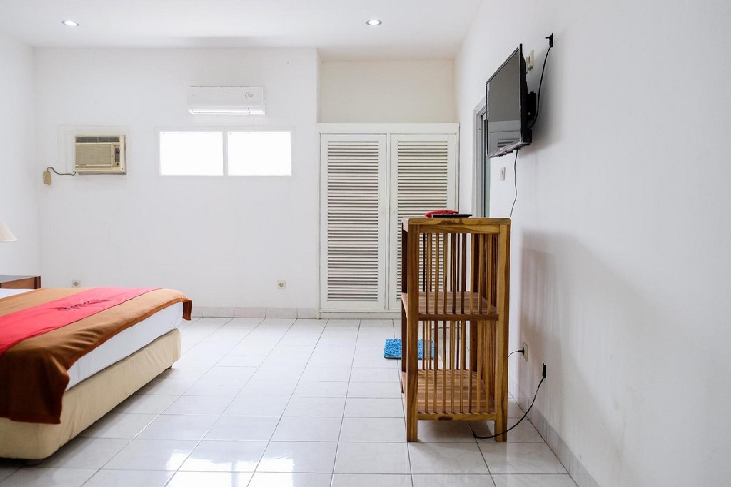 Reddoorz Plus Near Jalan Baru Богор Экстерьер фото