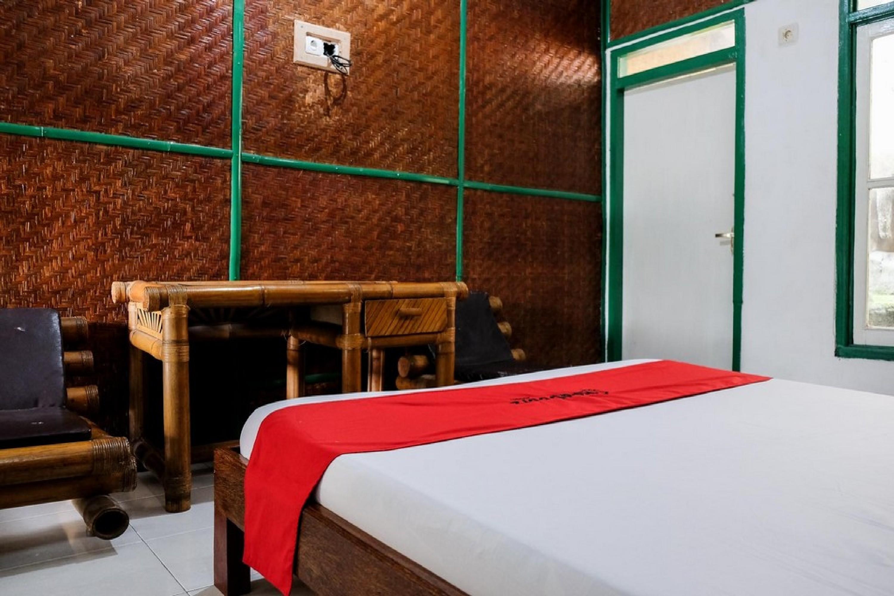 Reddoorz Plus Near Jalan Baru Богор Экстерьер фото