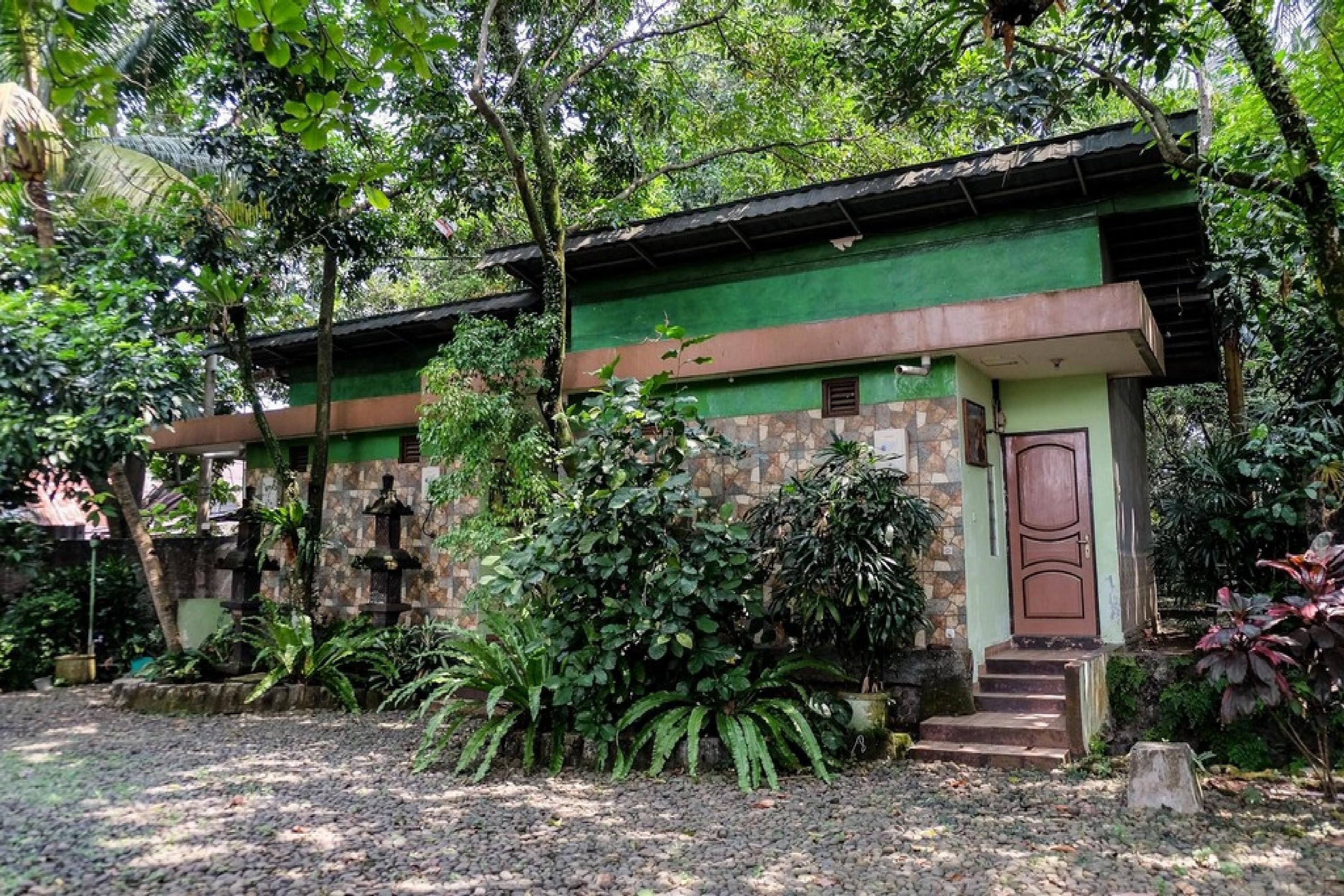 Reddoorz Plus Near Jalan Baru Богор Экстерьер фото
